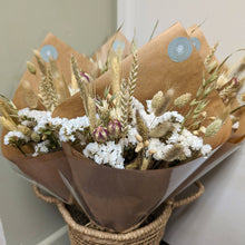 Load image into Gallery viewer, Natural Dried Flower Arrangements