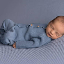 Load image into Gallery viewer, Newborn Knitted Set - Blue
