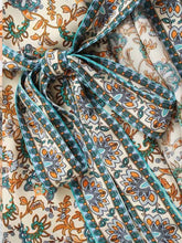 Load image into Gallery viewer, Relaxed Cotton Kimono In Blue Floral
