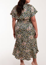 Load image into Gallery viewer, Lucia Wrap Dress
