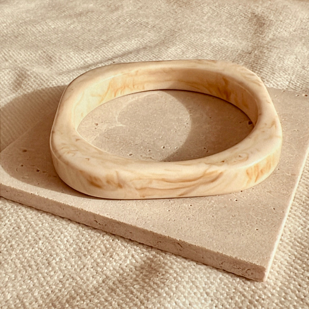 Acrylic Bangle - Vanilla