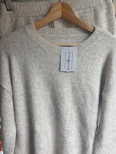 Load image into Gallery viewer, Knitted skirt co-ord
