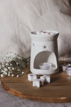 Load image into Gallery viewer, Sweet Peony &amp; Lychee Berry Soy Wax Melts
