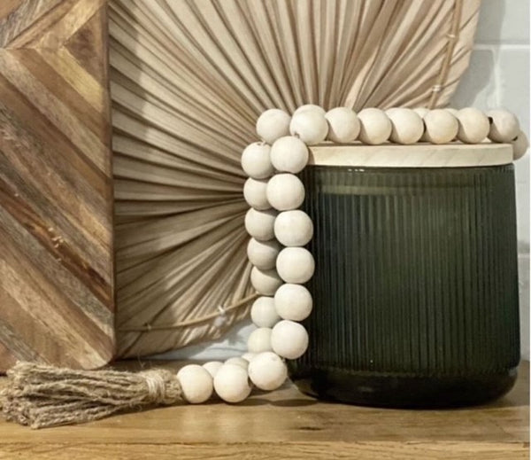 Ribbed smoked jar with lid