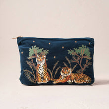 Load image into Gallery viewer, Tiger Conservation Everyday Pouch
