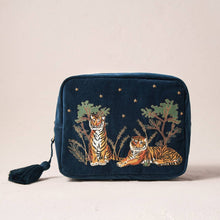 Load image into Gallery viewer, Tiger Conservation Wash Bag
