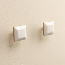 Load image into Gallery viewer, Priya White Stone Rectangle Drawer Knobs
