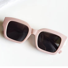 Load image into Gallery viewer, Eva Sunglasses Baby Pink
